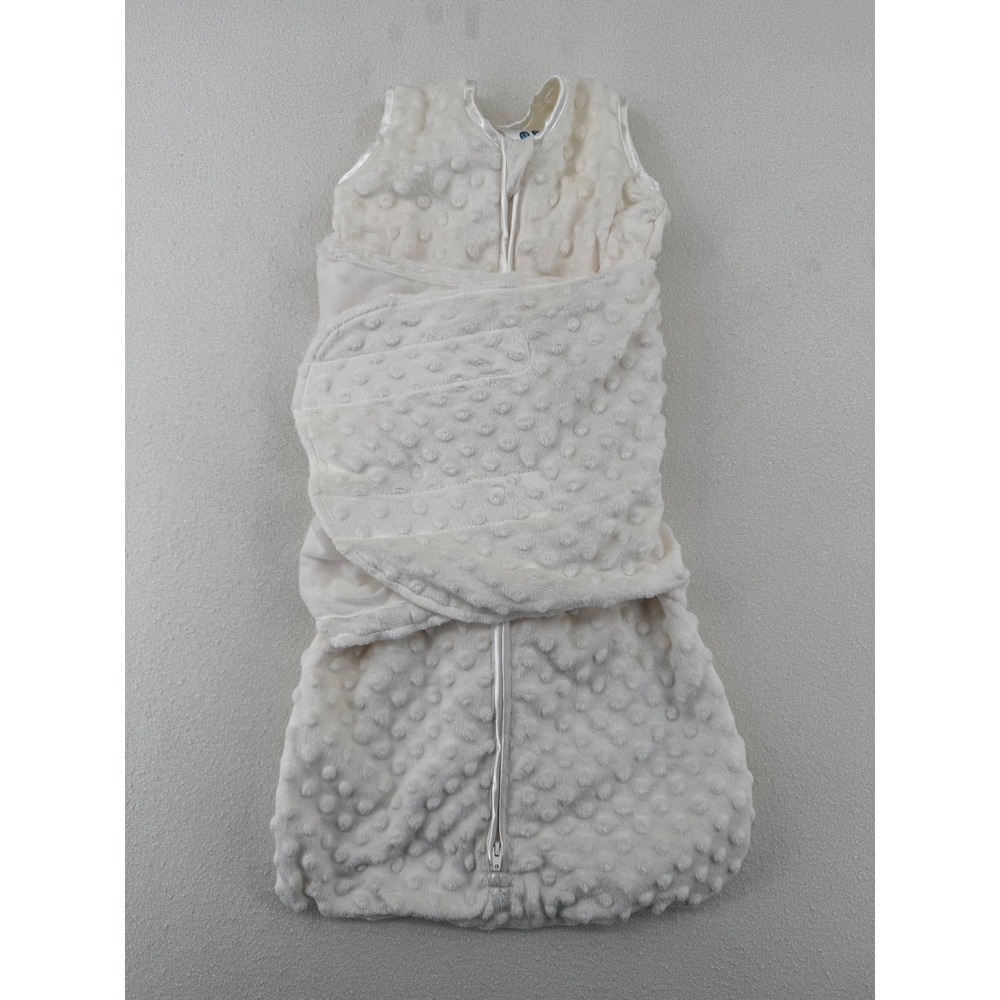 Halo SleepSack Swaddle Cream Minky Dot 3-Way Adjustable Baby Wrap Small 3-6M